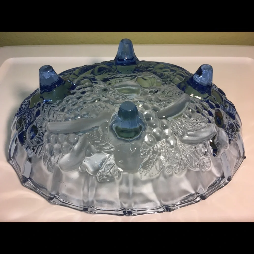 Vintage Indiana / Colony Glass Blue Harvest Grape Bowl - Picture 7 of 12